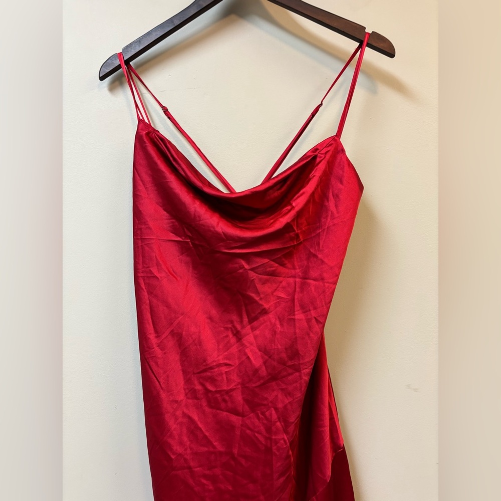 ASTR The Label Gaia Dress Red Satin Midi XL‎ - Picture 5 of 8